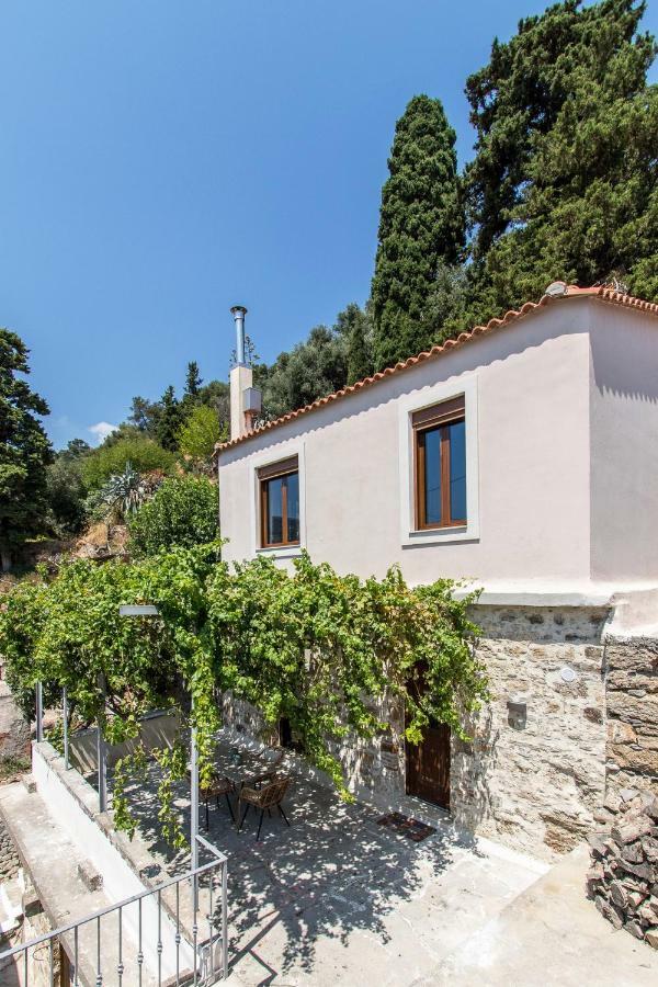 Stairs Homes & Suites Kamaria  Exterior foto